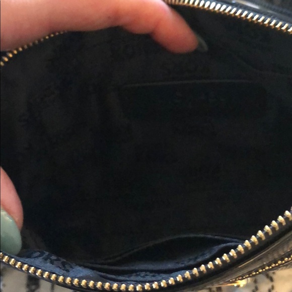 Michaels Kors Large Logo Wristlet - Picture 4 of 4